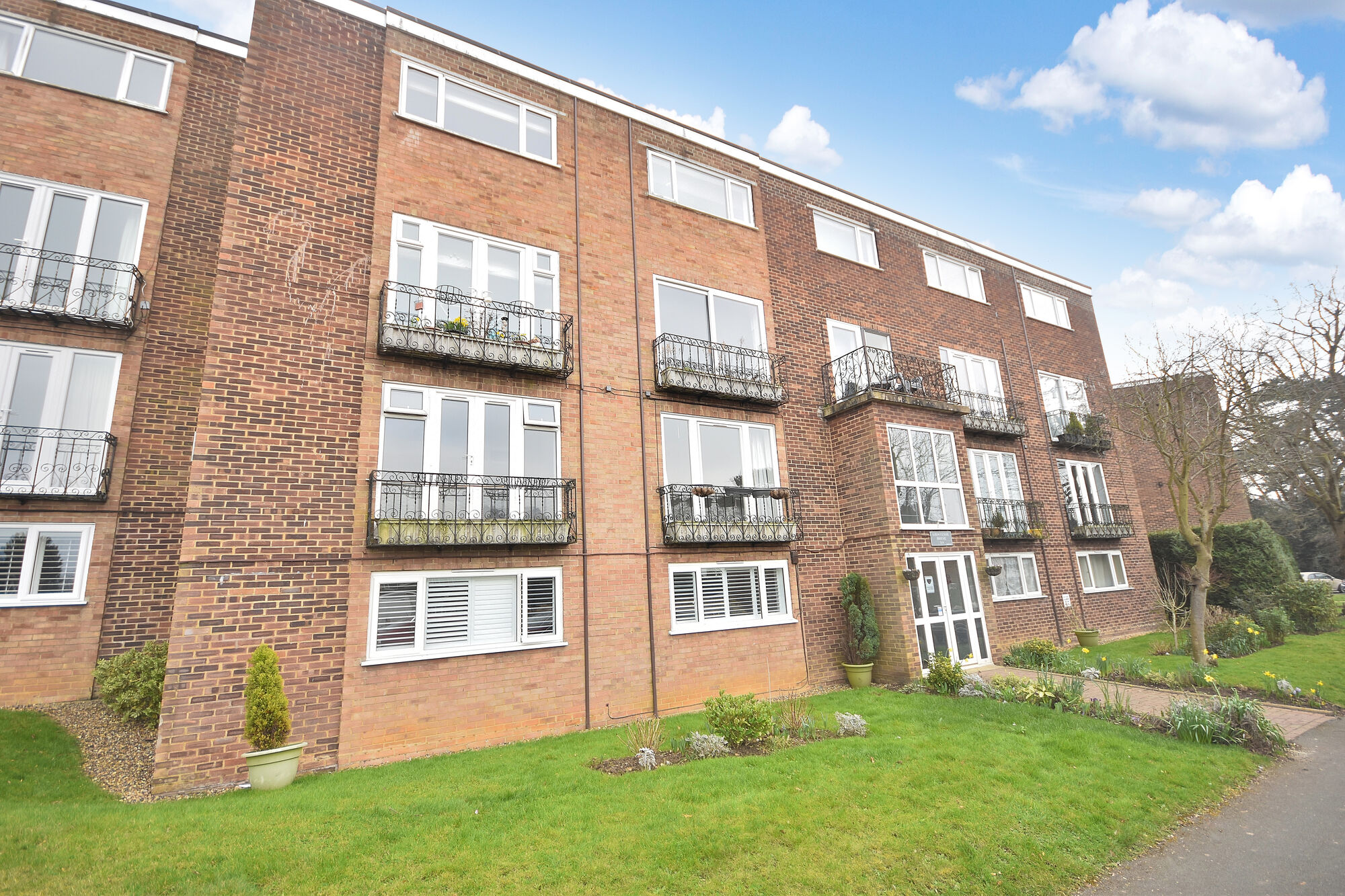 2 bedroom  flat to rent, Available unfurnished now Grosvenor House, Bishops Stortford, CM23, main image