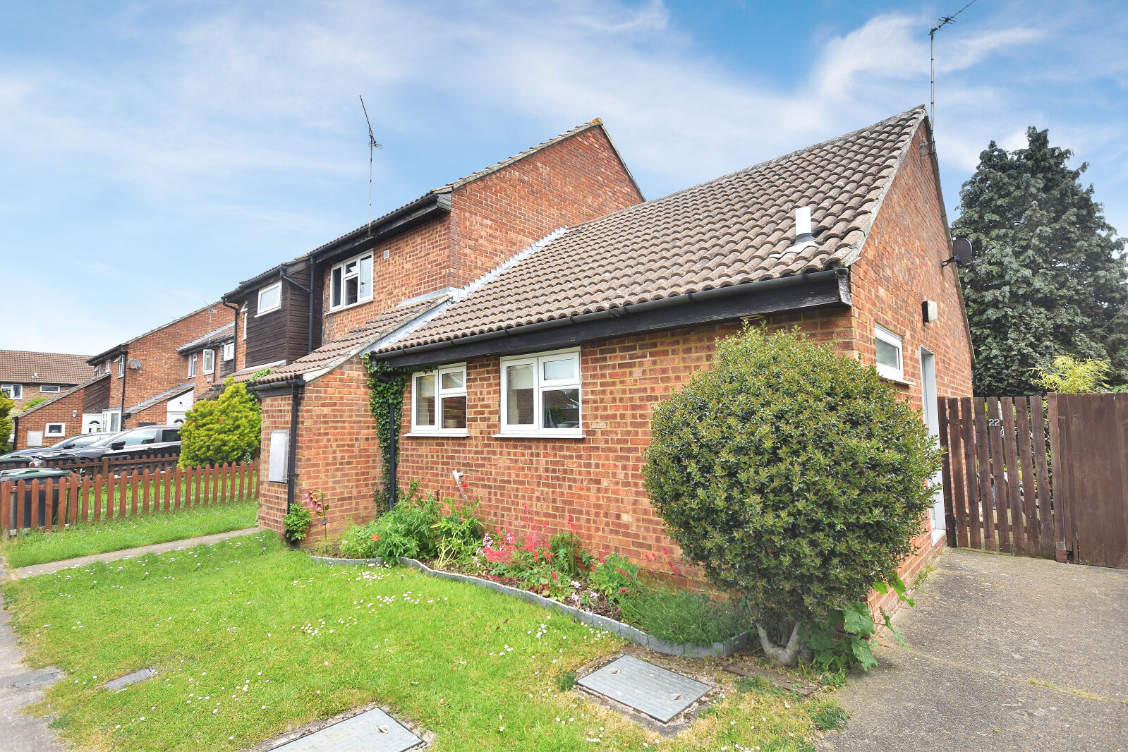 1 bedroom end terraced bungalow to rent, Available unfurnished from 18/10/2024 Glebe End, Bishop's Stortford, CM22, main image