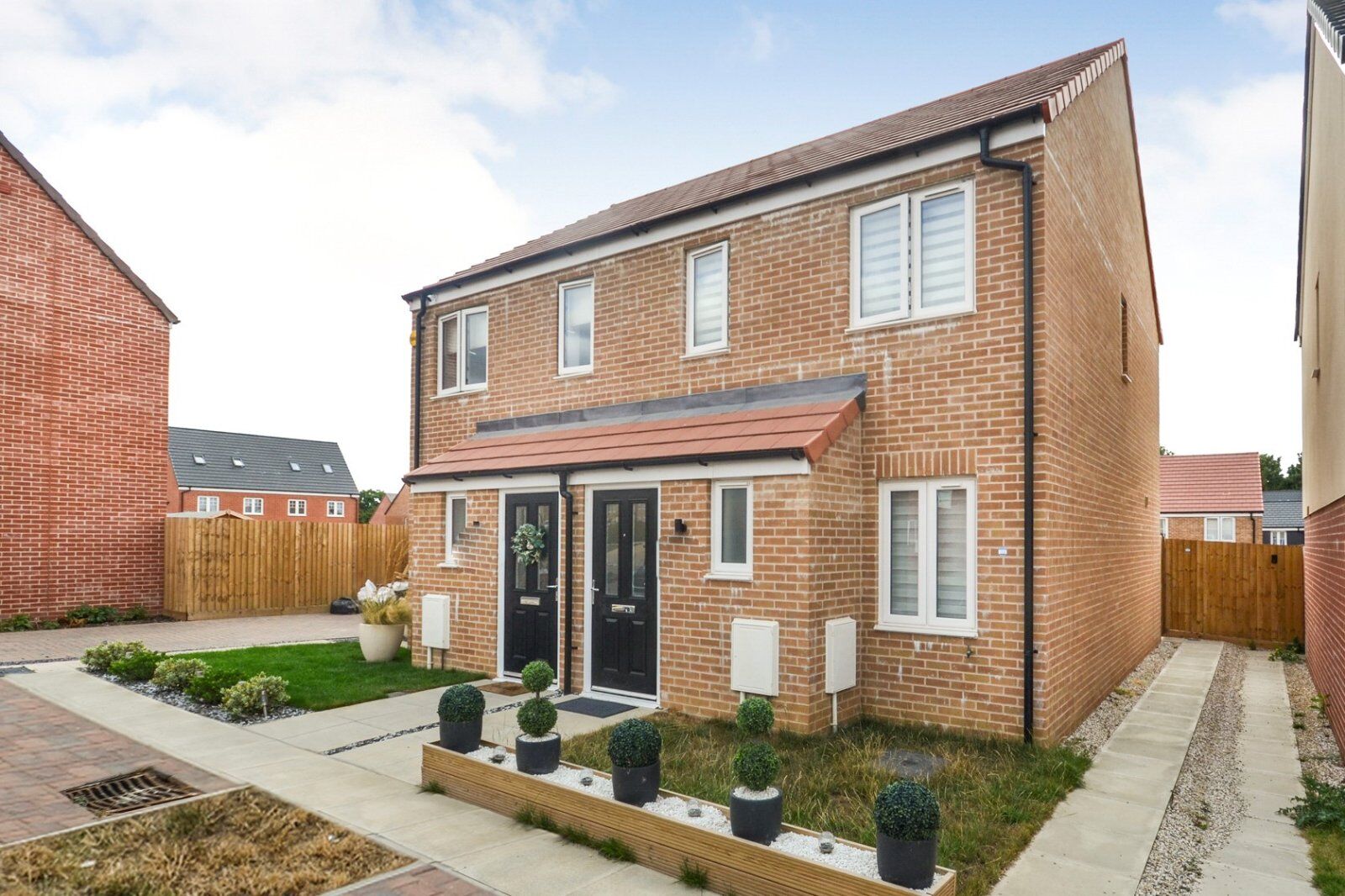 2 bedroom semi detached house for sale Wren Street, Harlow, CM17, main image