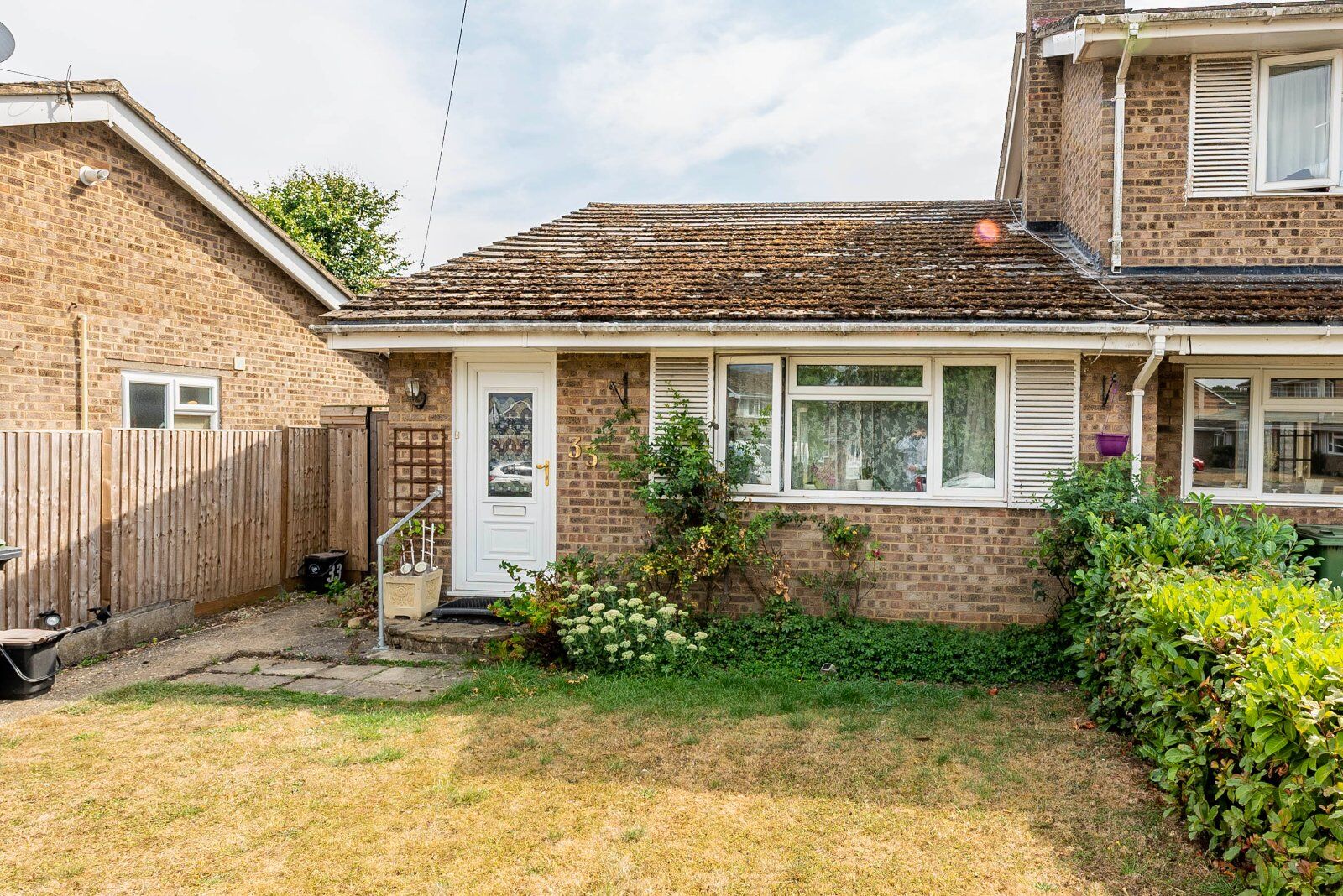 2 bedroom semi detached bungalow for sale Alsa Gardens, Bishop's Stortford, CM22, main image