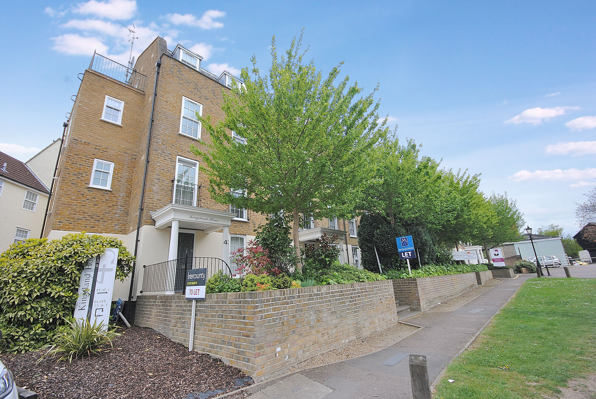 1 bedroom  flat to rent, Available part-furnished now Kingsland House, Bishop`s Stortford, CM23, main image