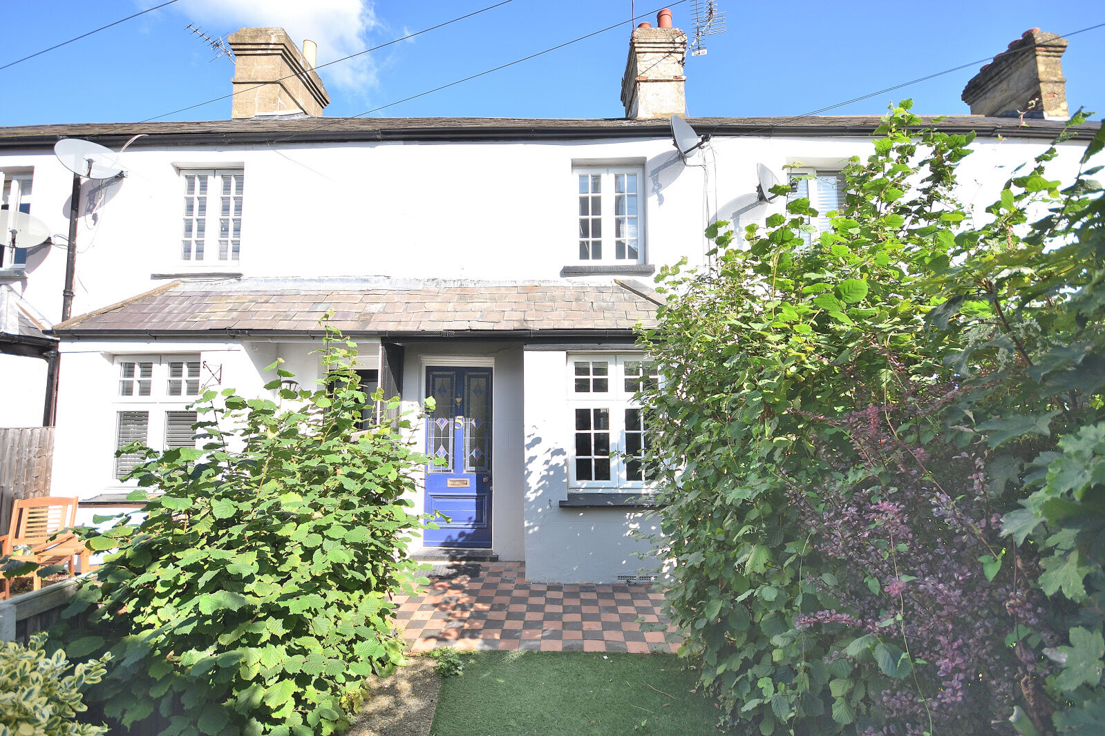 3 bedroom mid terraced house to rent, Available furnished now Crown Terrace, Bishop's Stortford, CM23, main image