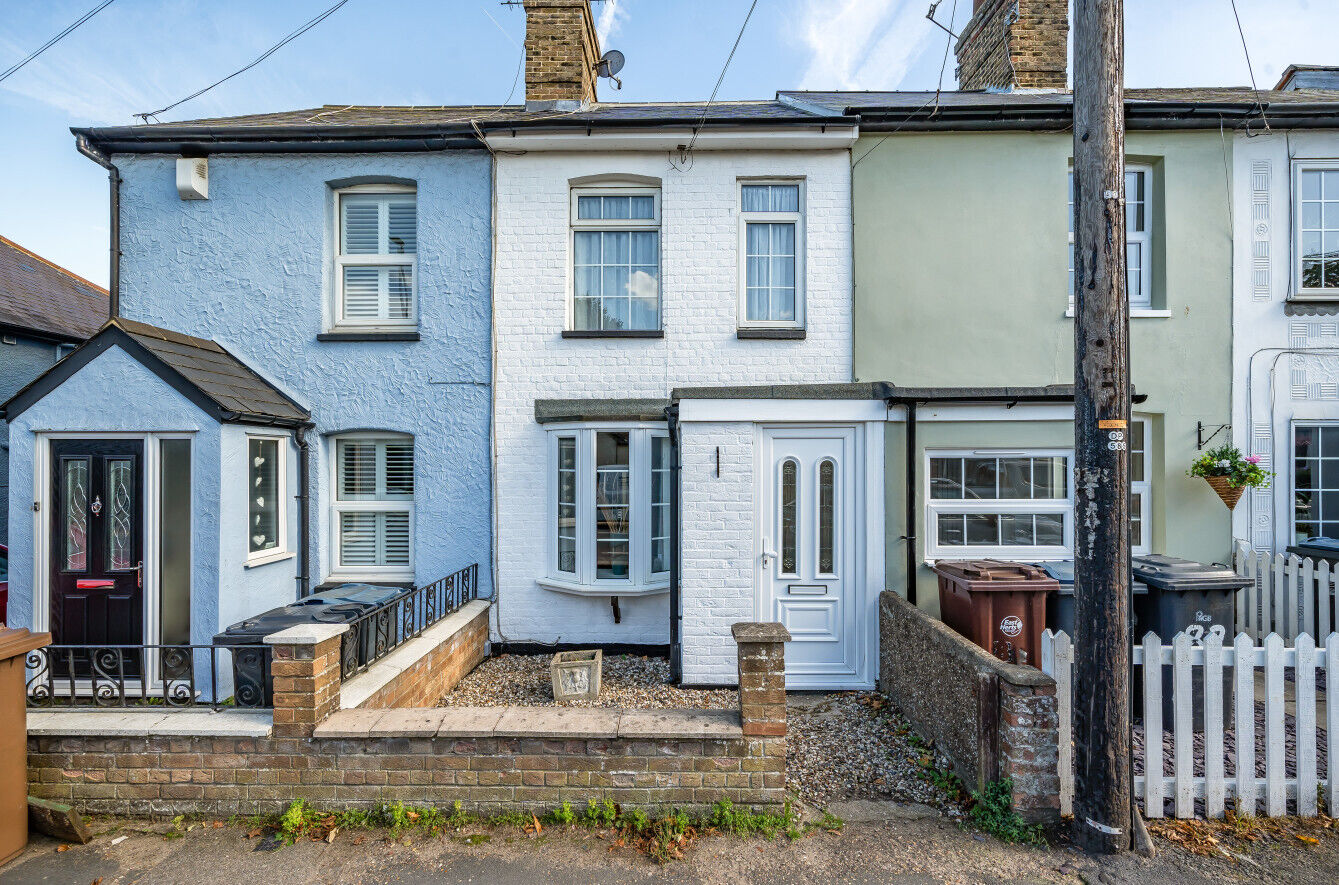 2 bedroom mid terraced house for sale Cambridge Road, Sawbridgeworth, CM21, main image