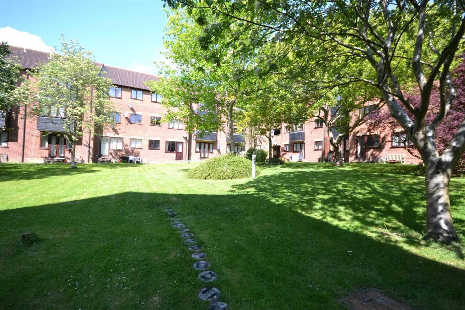 1 bedroom  flat to rent, Available unfurnished from 02/12/2024 Haslers Lane, Great Dunmow, CM6, main image