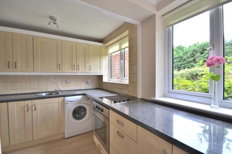 1 bedroom  flat to rent, Available unfurnished from 17/03/2025