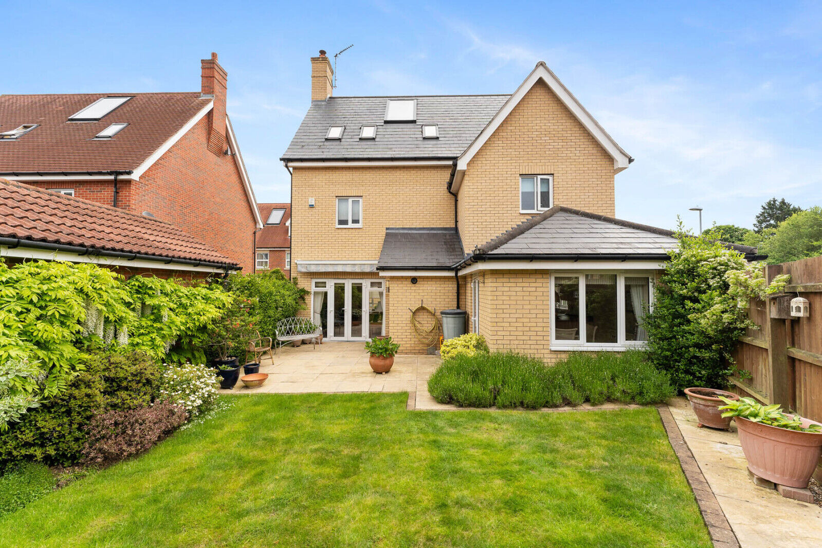 5 bedroom detached house for sale Chapmans Close, Dunmow, CM6