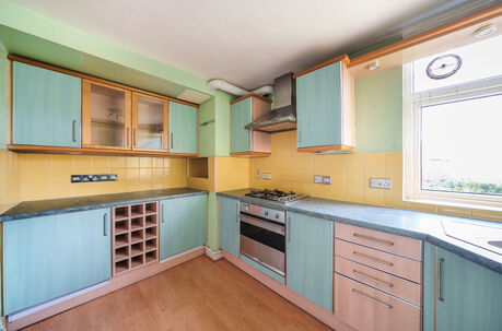 2 bedroom  flat for sale