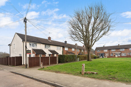 2 bedroom end terraced house for sale