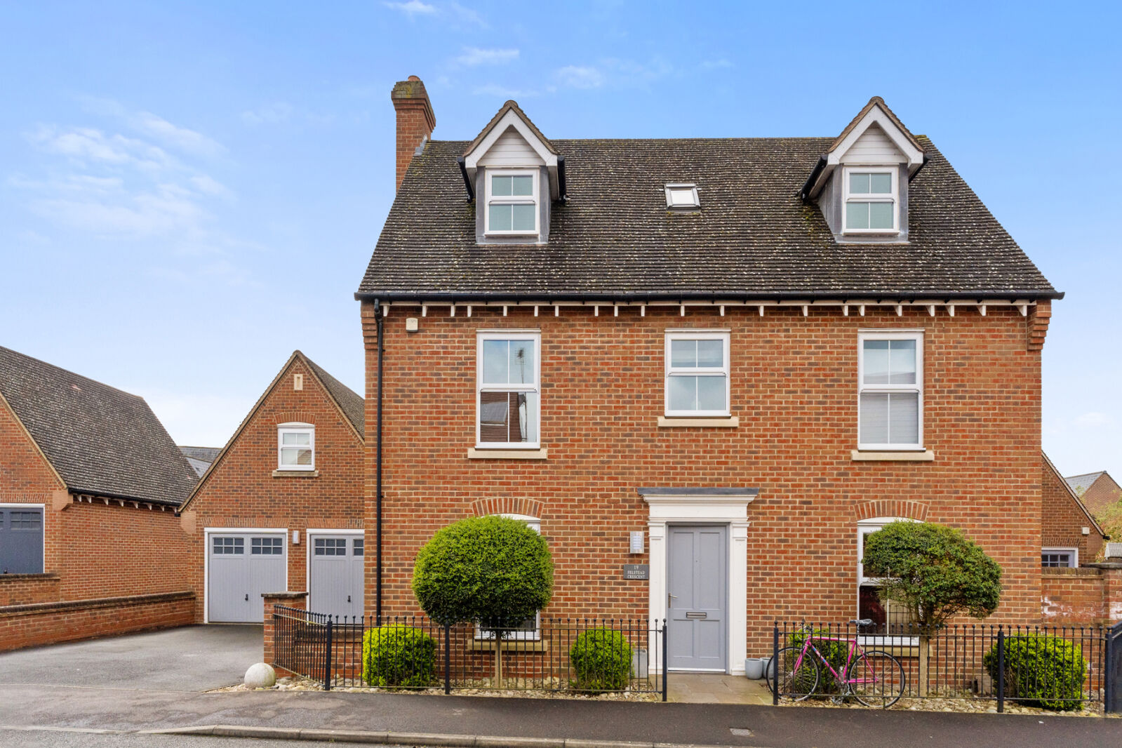5 bedroom detached house for sale Felstead Crescent, Stansted, CM24, main image