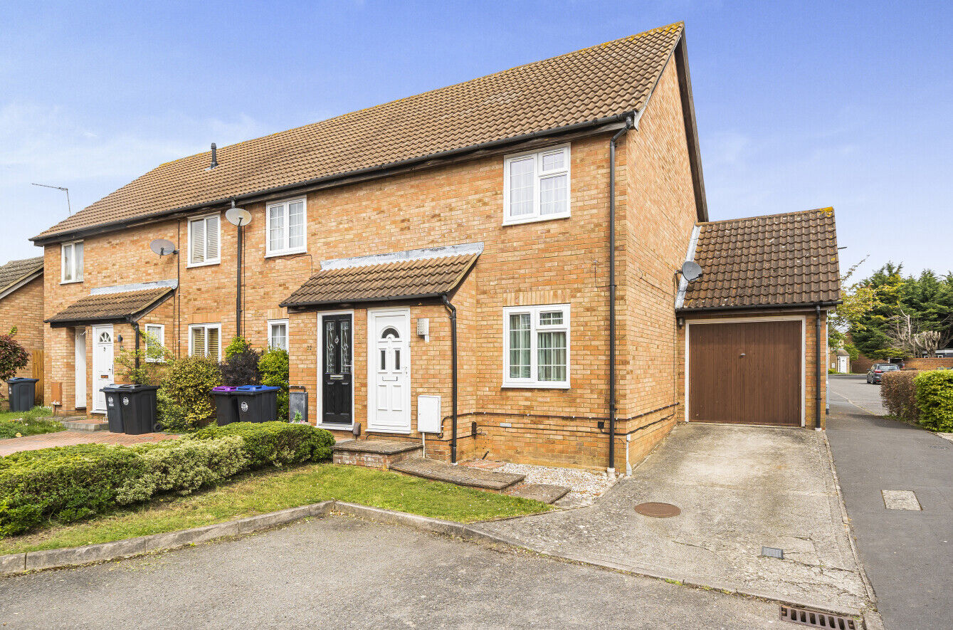 2 bedroom end terraced house for sale Elmbrook Drive, Bishop's Stortford, CM23, main image