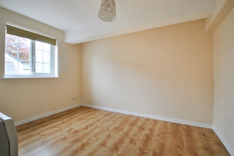 1 bedroom  flat for sale