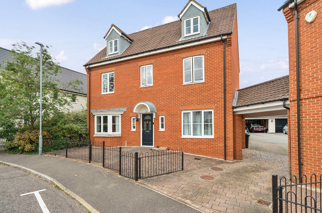 5 bedroom detached house for sale Canon Road, Dunmow, CM6, main image