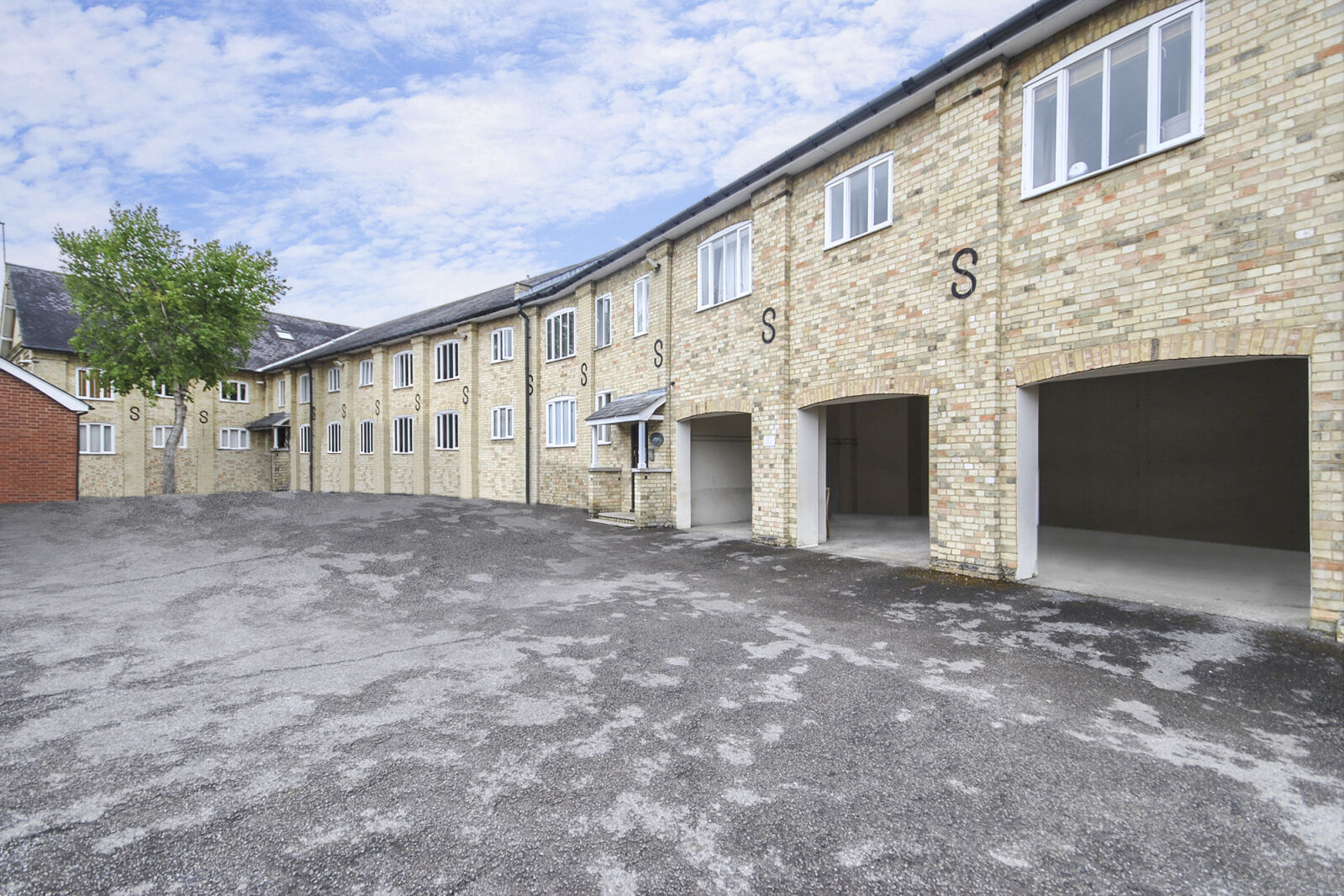 1 bedroom  flat for sale Station Road, Sawbridgeworth, CM21, main image