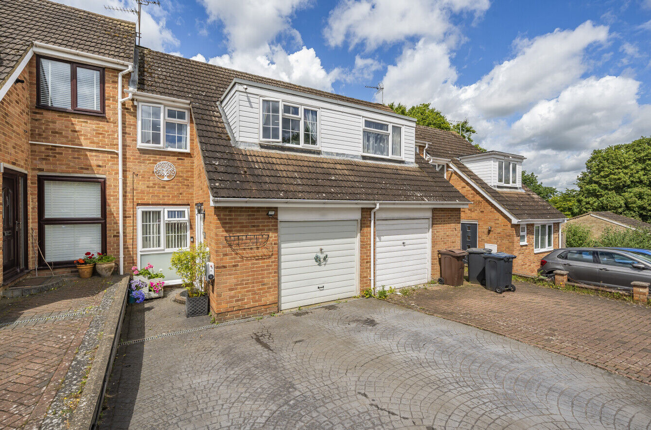 3 bedroom mid terraced house for sale Appleton Fields, Bishop's Stortford, CM23, main image