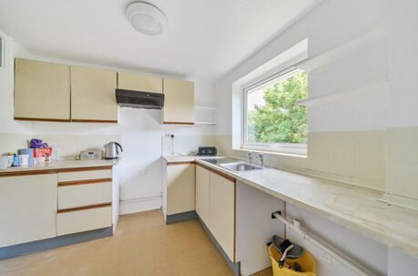 2 bedroom  flat for sale