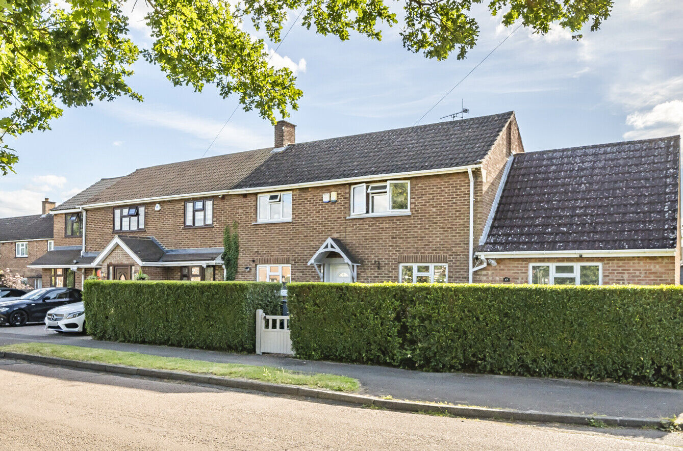 4 bedroom semi detached house for sale Broomfields, Hatfield Heath, CM22, main image