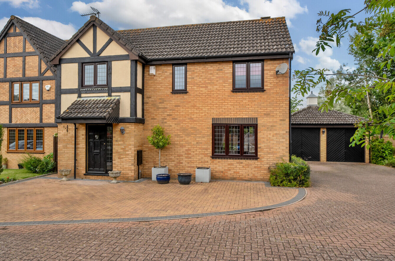 3 bedroom detached house for sale Chequers, Bishop's Stortford, CM23, main image