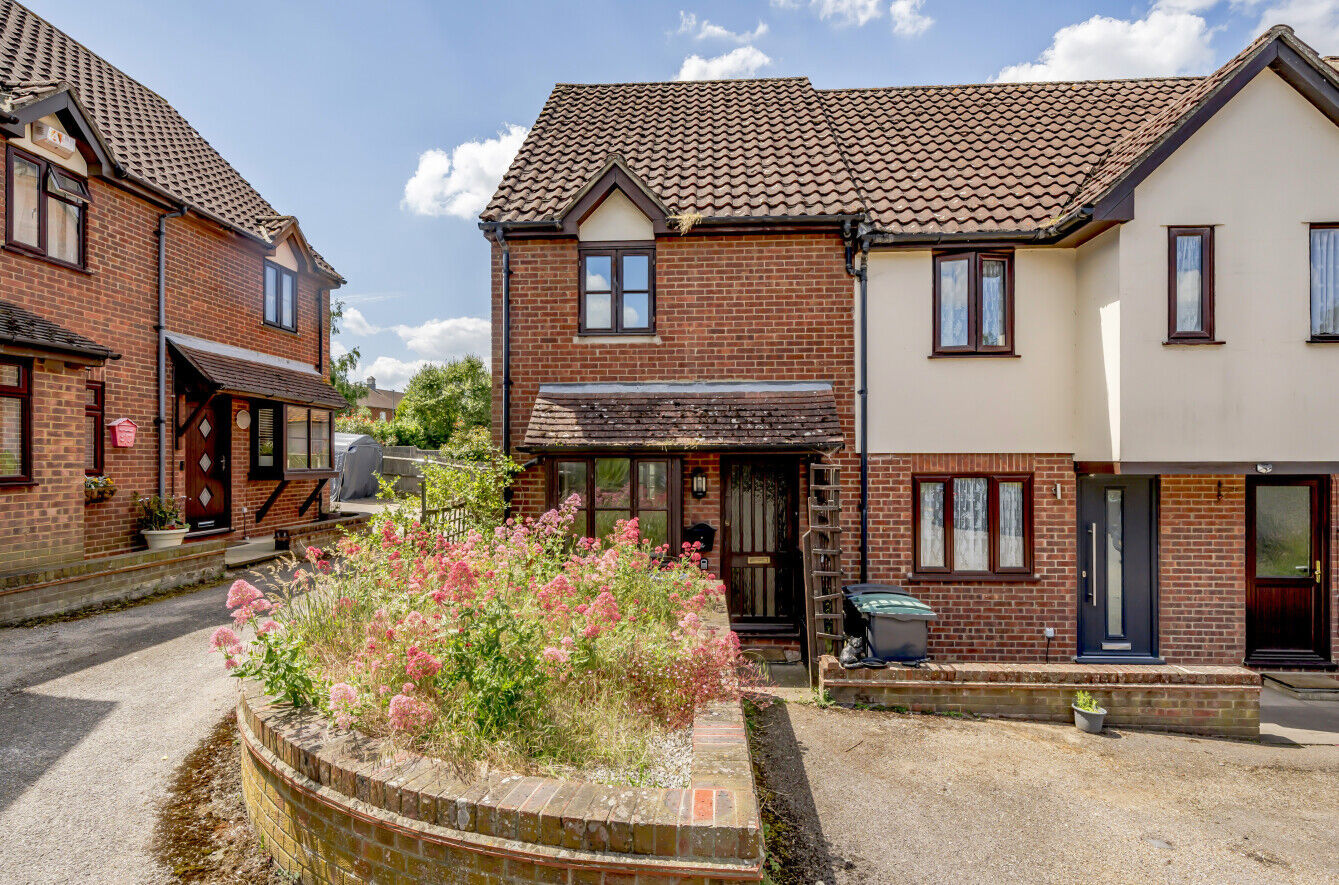 1 bedroom end terraced house for sale Stoney Place, Stansted, CM24, main image