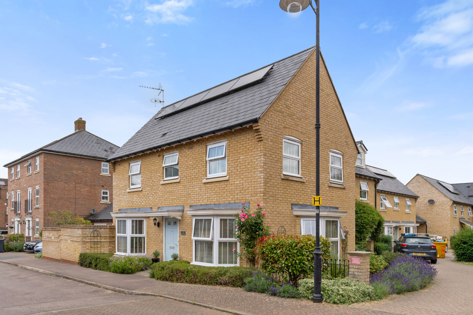 3 bedroom semi detached house for sale Newell Road, Stansted, CM24, main image