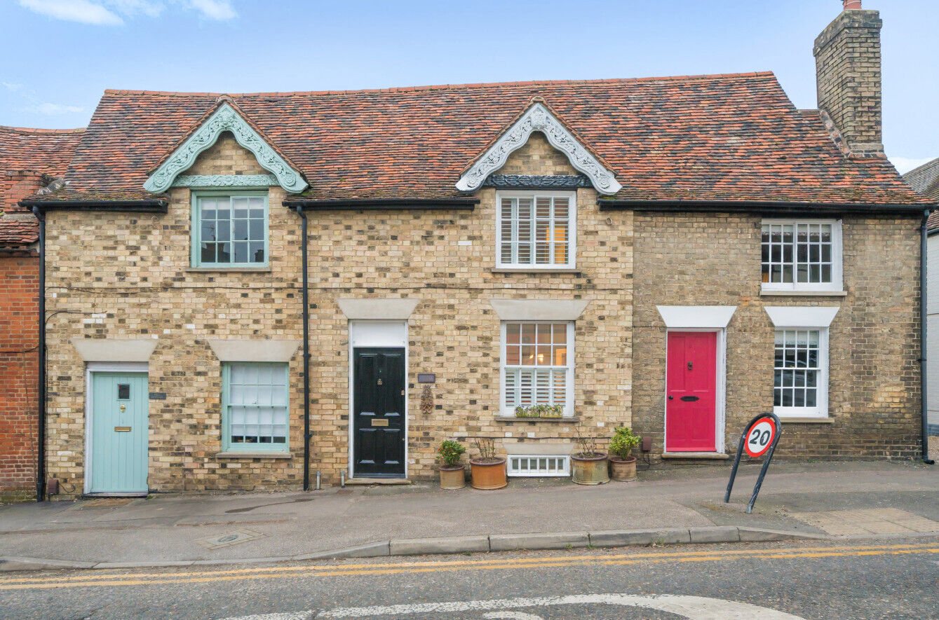 3 bedroom mid terraced house to rent, Available from 23/07/2025 Castle Street, Saffron Walden, CB10, main image