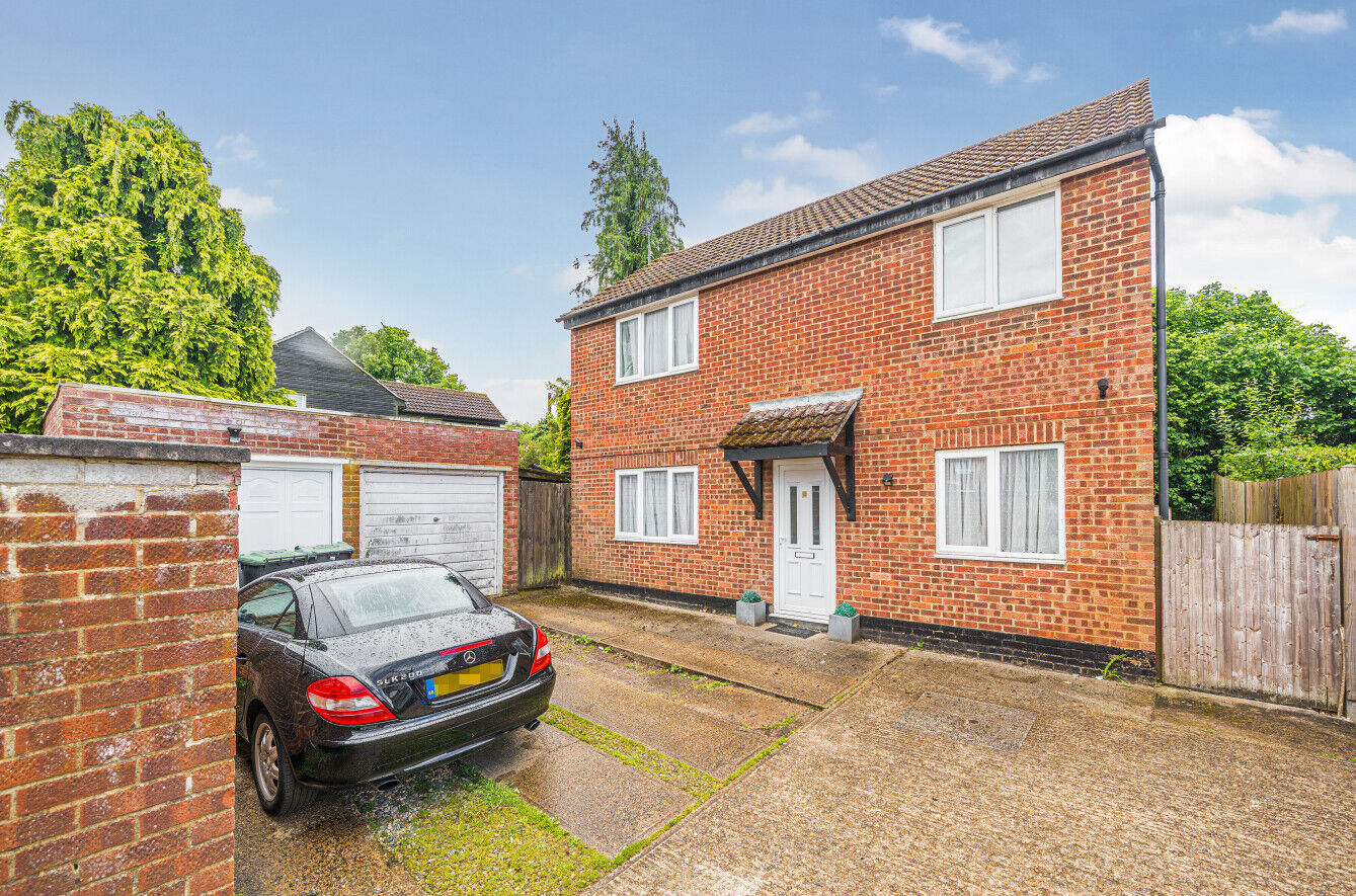 3 bedroom detached house for sale De Mandeville Road, Bishop's Stortford, CM22, main image