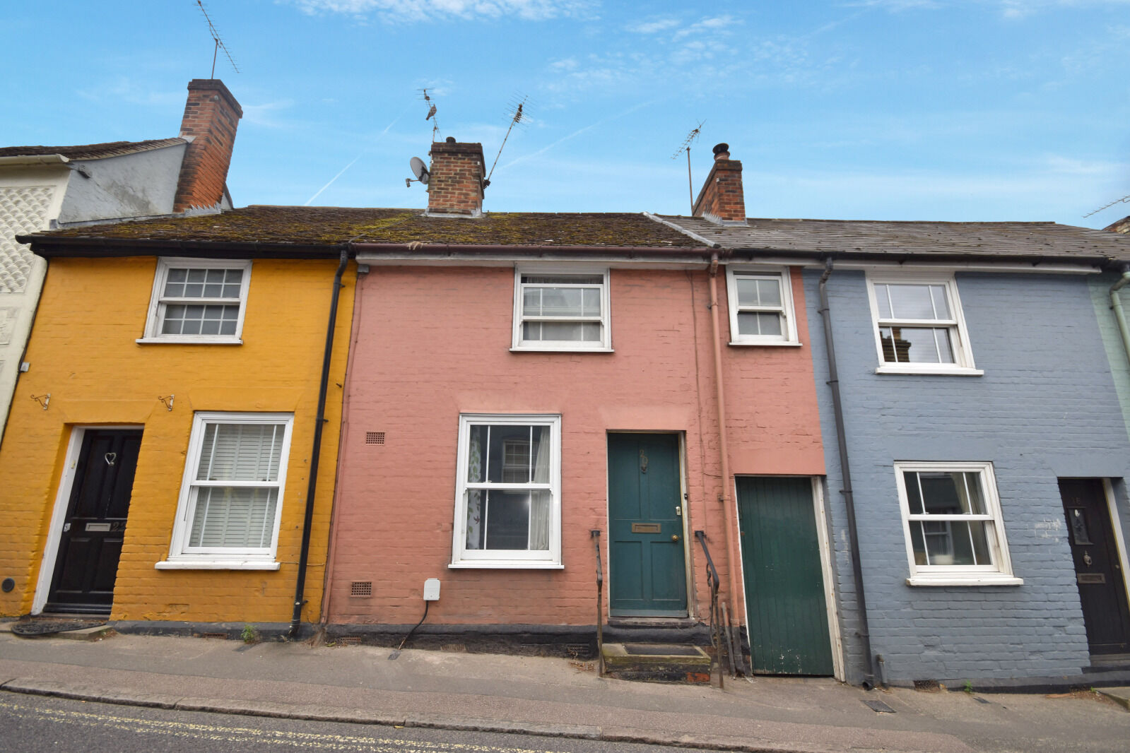 2 bedroom mid terraced property to rent, Available unfurnished from 24/08/2025 Mill End, Thaxted, CM6, main image