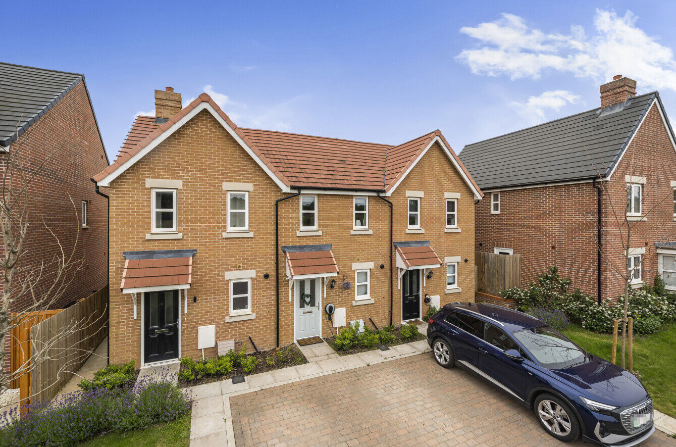 2 bedroom mid terraced house for sale Thurgood Drive, Bishop's Stortford, CM23, main image