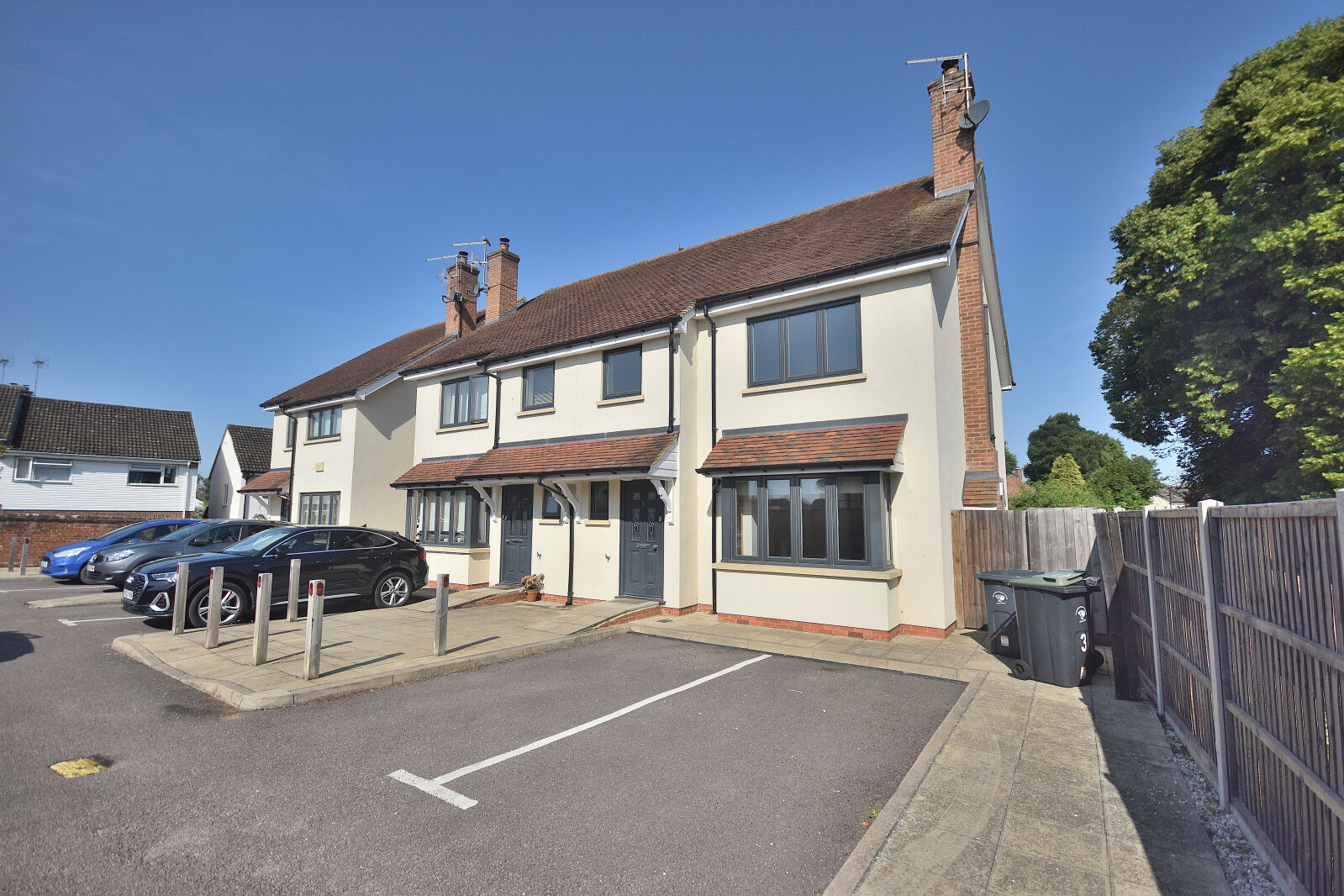 3 bedroom semi detached house to rent, Available unfurnished from 05/08/2025 Feathers Close, Stansted, CM24, main image