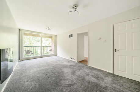 2 bedroom  flat for sale