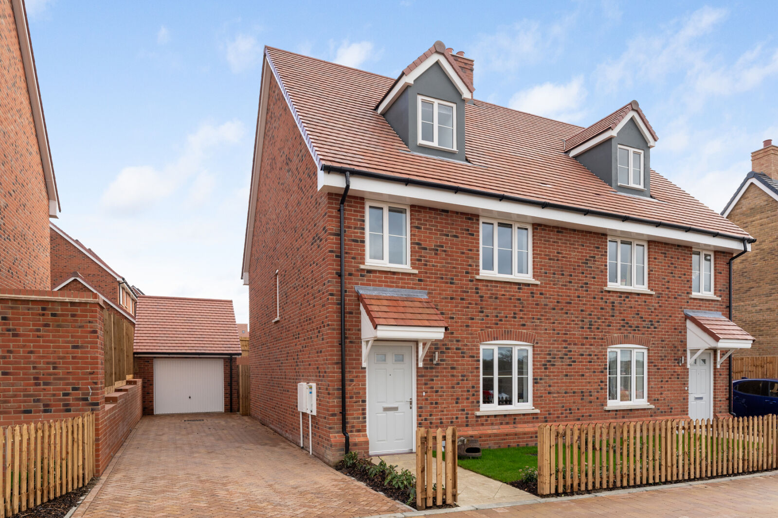 4 bedroom semi detached house for sale Woodward Gardens, Sawbridgeworth, CM21, main image