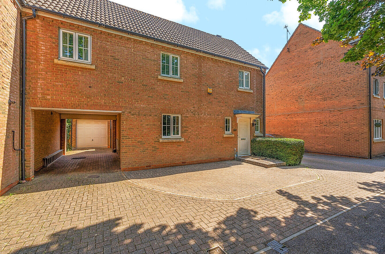 3 bedroom link detached house for sale Hurn Grove, Bishop's Stortford, CM23, main image