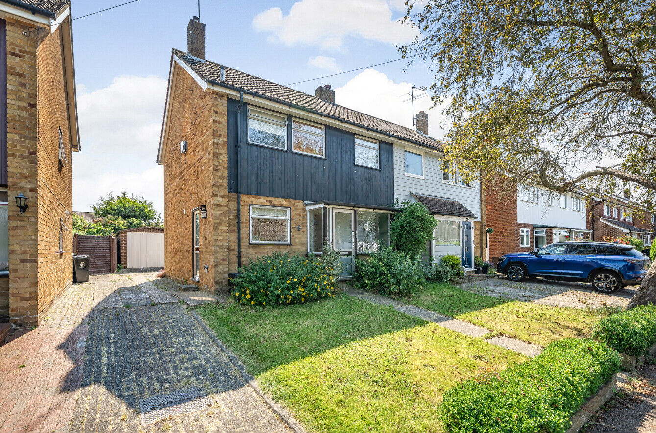 3 bedroom semi detached house for sale Ash Groves, Sawbridgeworth, CM21, main image