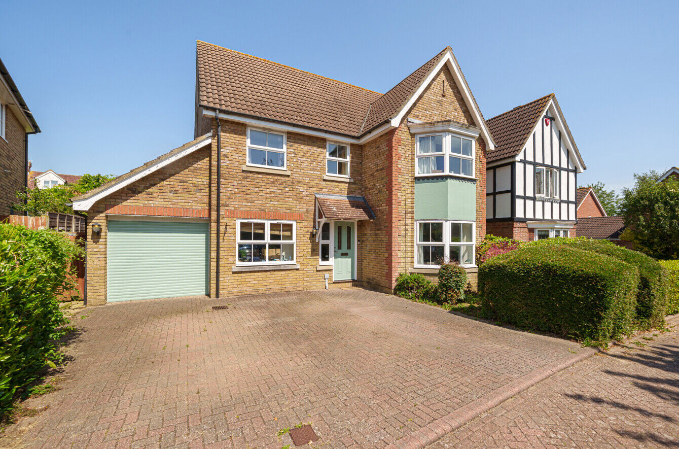 5 bedroom detached house for sale Wheelwrights Close, Bishop's Stortford, CM23, main image