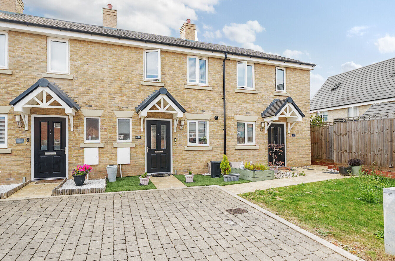 2 bedroom mid terraced house for sale Rainbird Road, Bishop's Stortford, CM23, main image