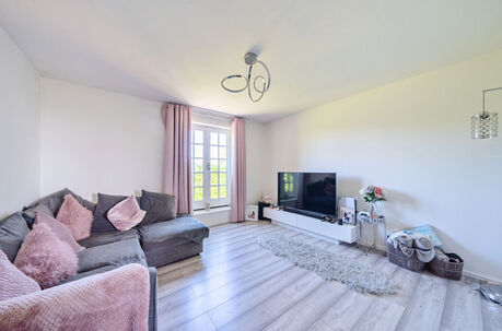 2 bedroom  flat for sale