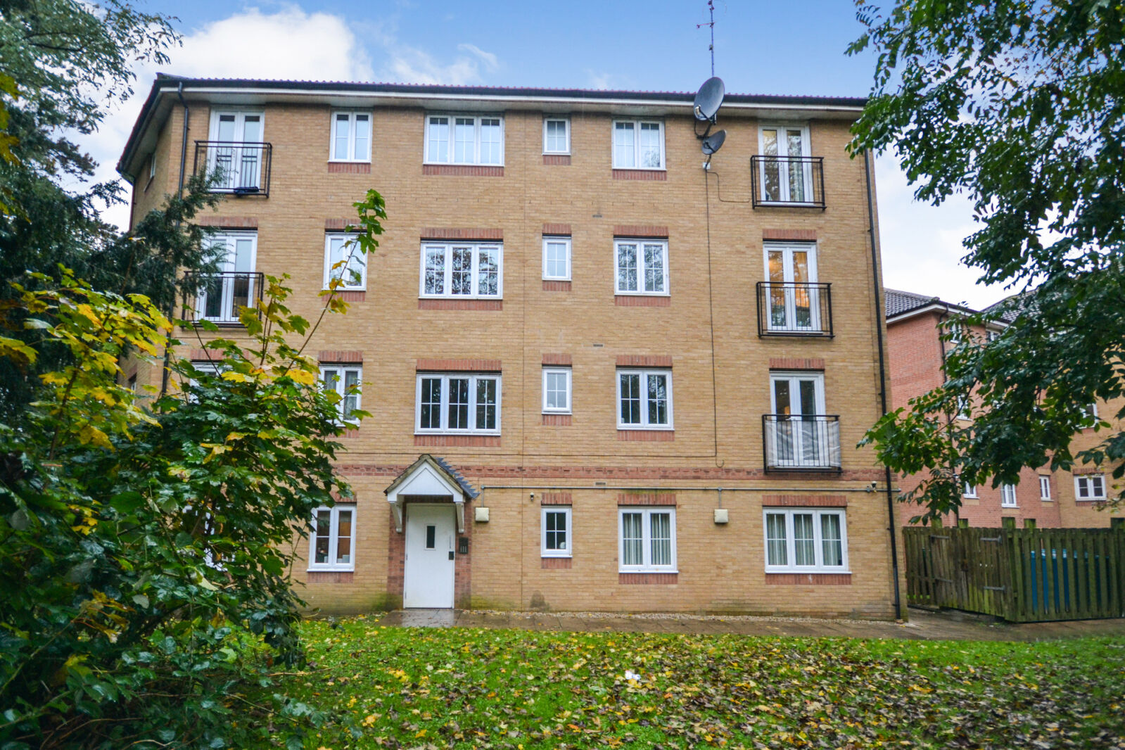 2 bedroom  flat for sale Bromley Close, Harlow, CM20, main image