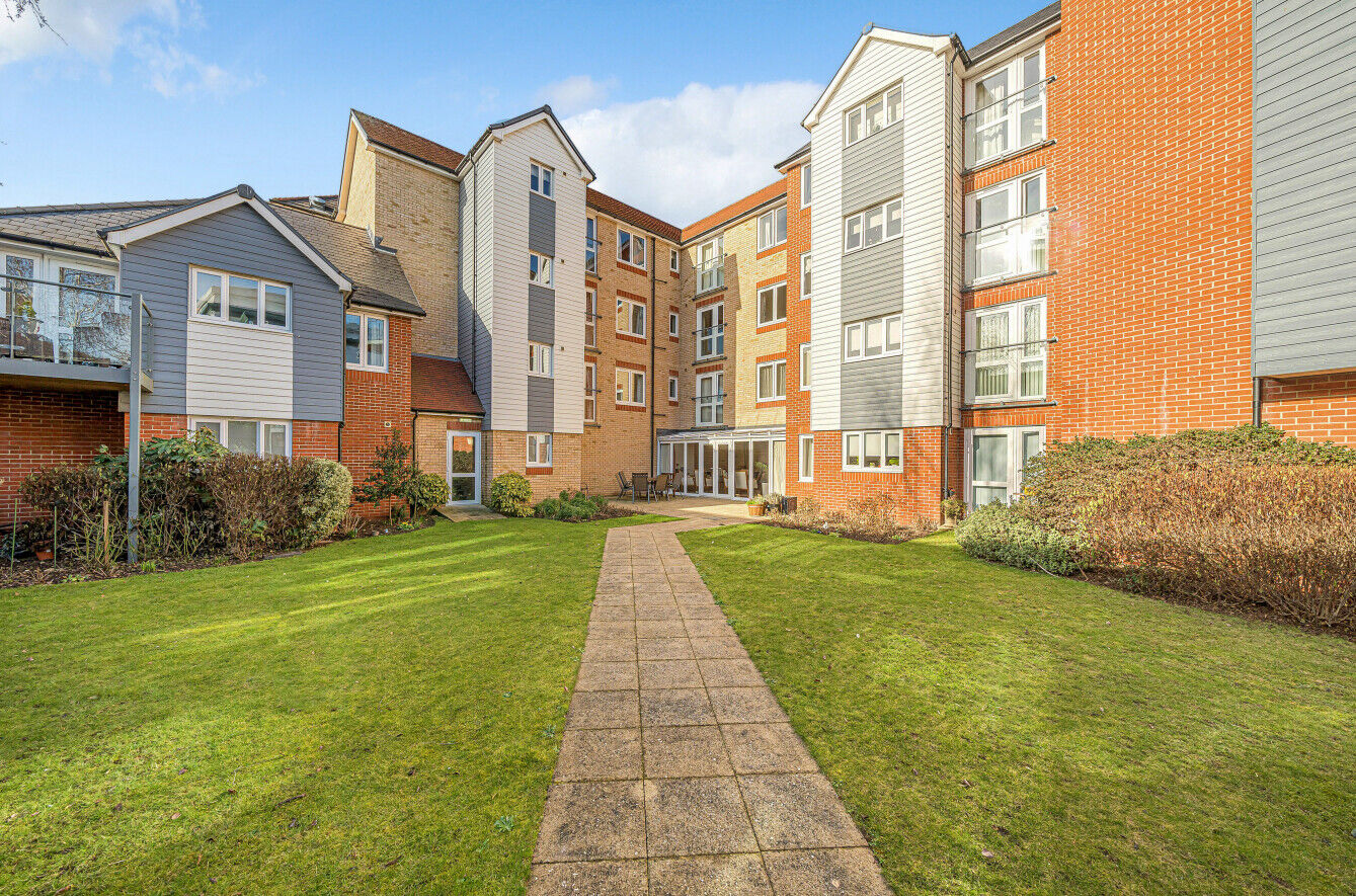 2 bedroom  flat for sale South Street, Bishop's Stortford, CM23, main image