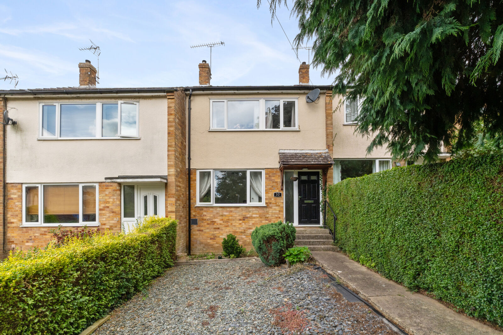 3 bedroom mid terraced house for sale Mount Drive, Stansted, CM24, main image