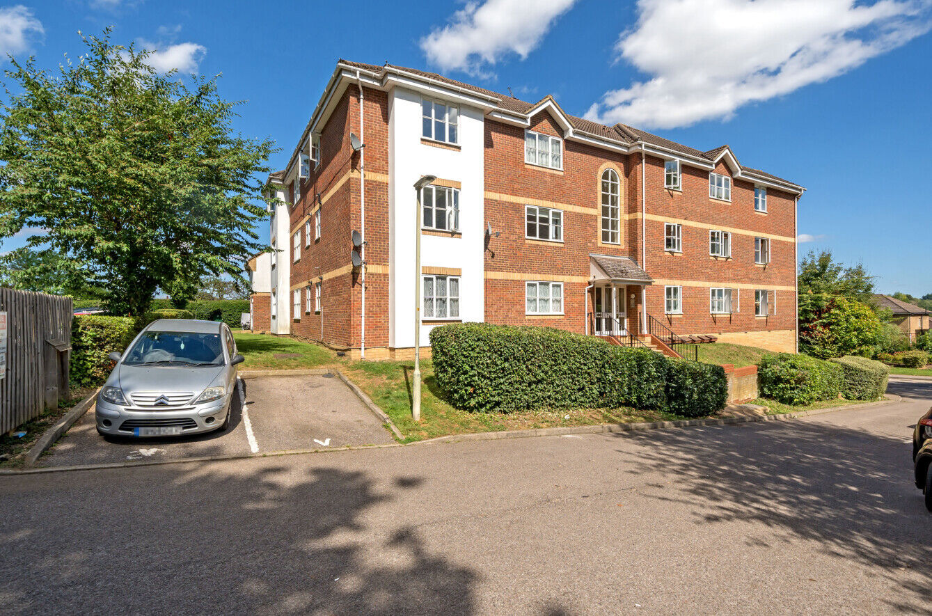 1 bedroom  flat for sale Mitre Gardens, Bishop's Stortford, CM23, main image