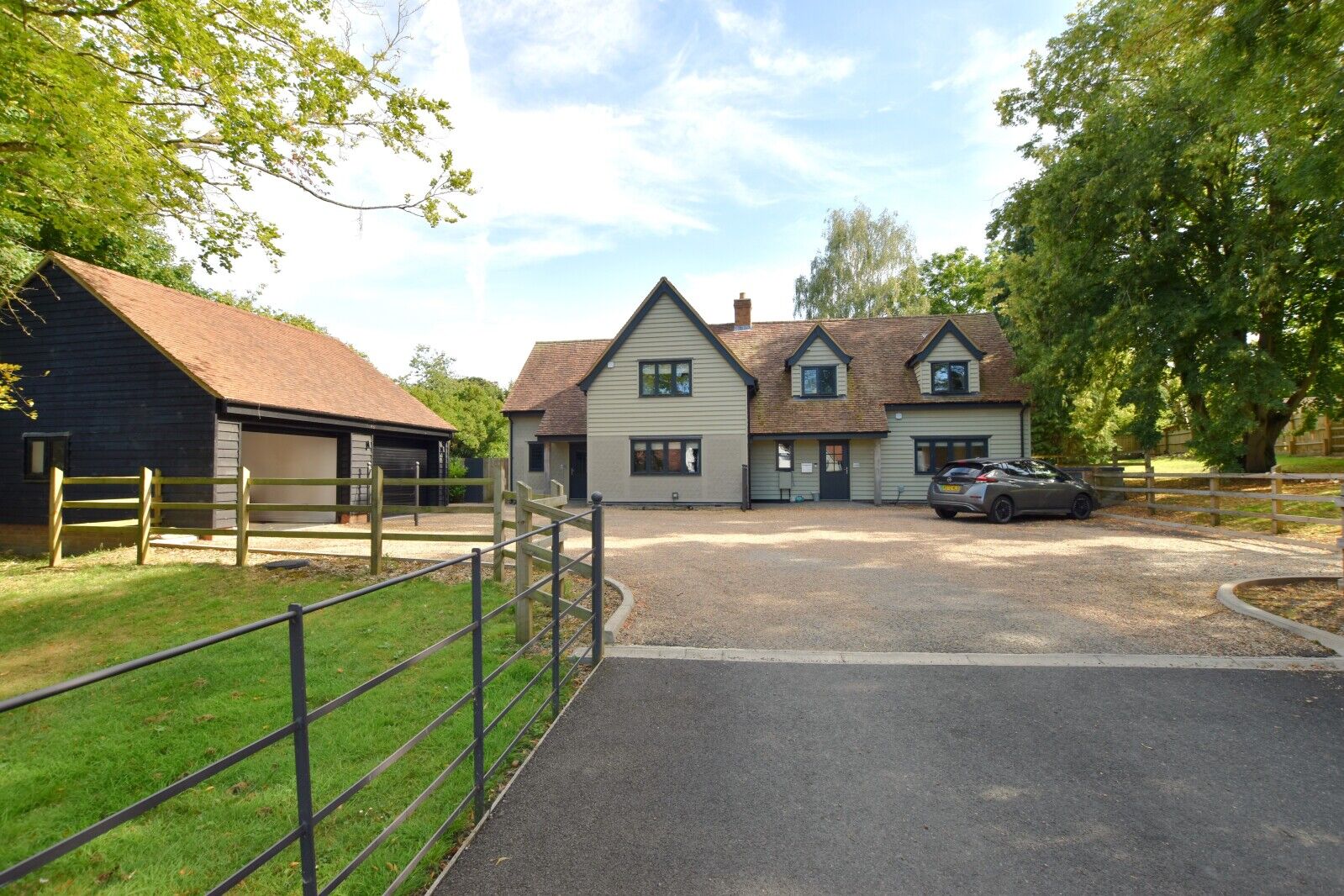 3 bedroom semi detached house for sale St. Marys Mews, Dunmow, CM6, main image