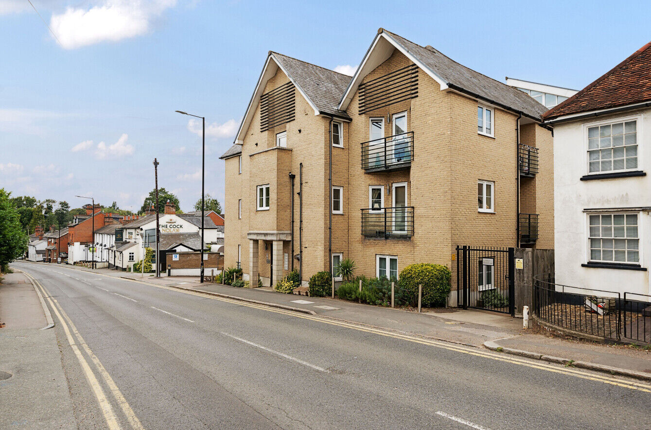 2 bedroom  flat for sale Silver Street, Stansted, CM24, main image