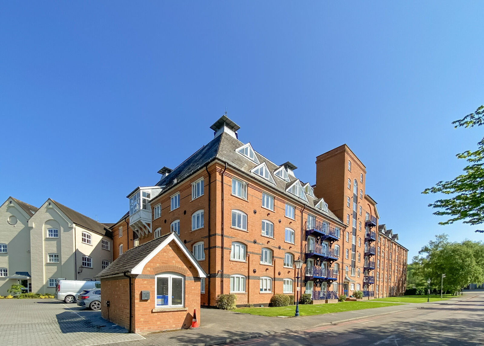 1 bedroom  flat to rent, Available unfurnished from 21/09/2024 Waterside Place, Sheering Lower Road, CM21, main image