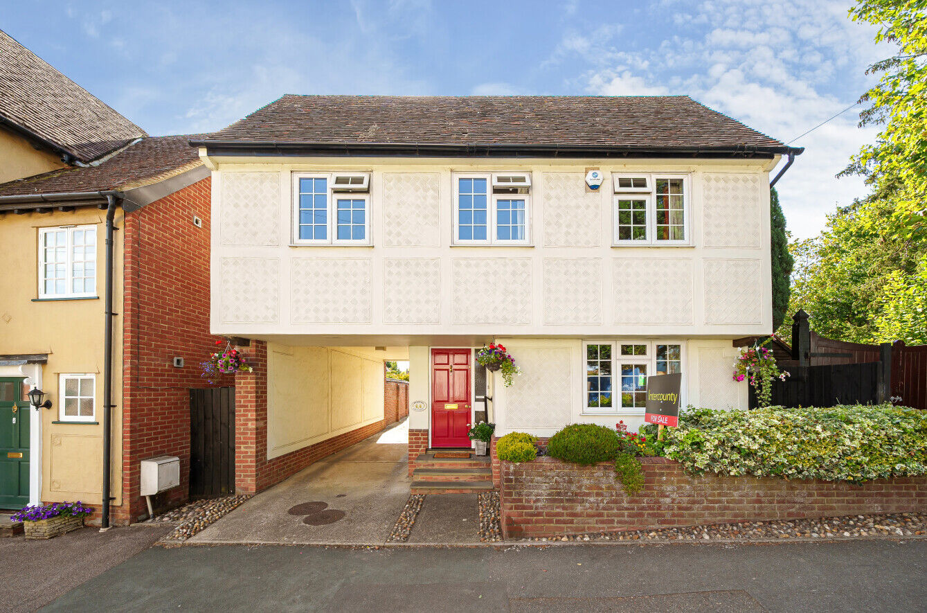 4 bedroom detached house for sale Weaverhead Lane, Dunmow, CM6, main image