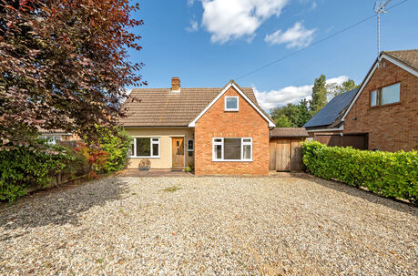 3 bedroom detached bungalow for sale