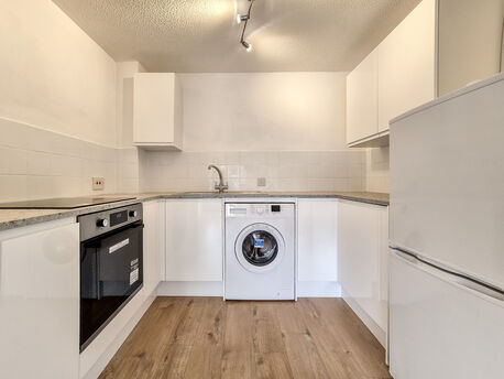 1 bedroom  flat to rent, Available unfurnished from 21/09/2024