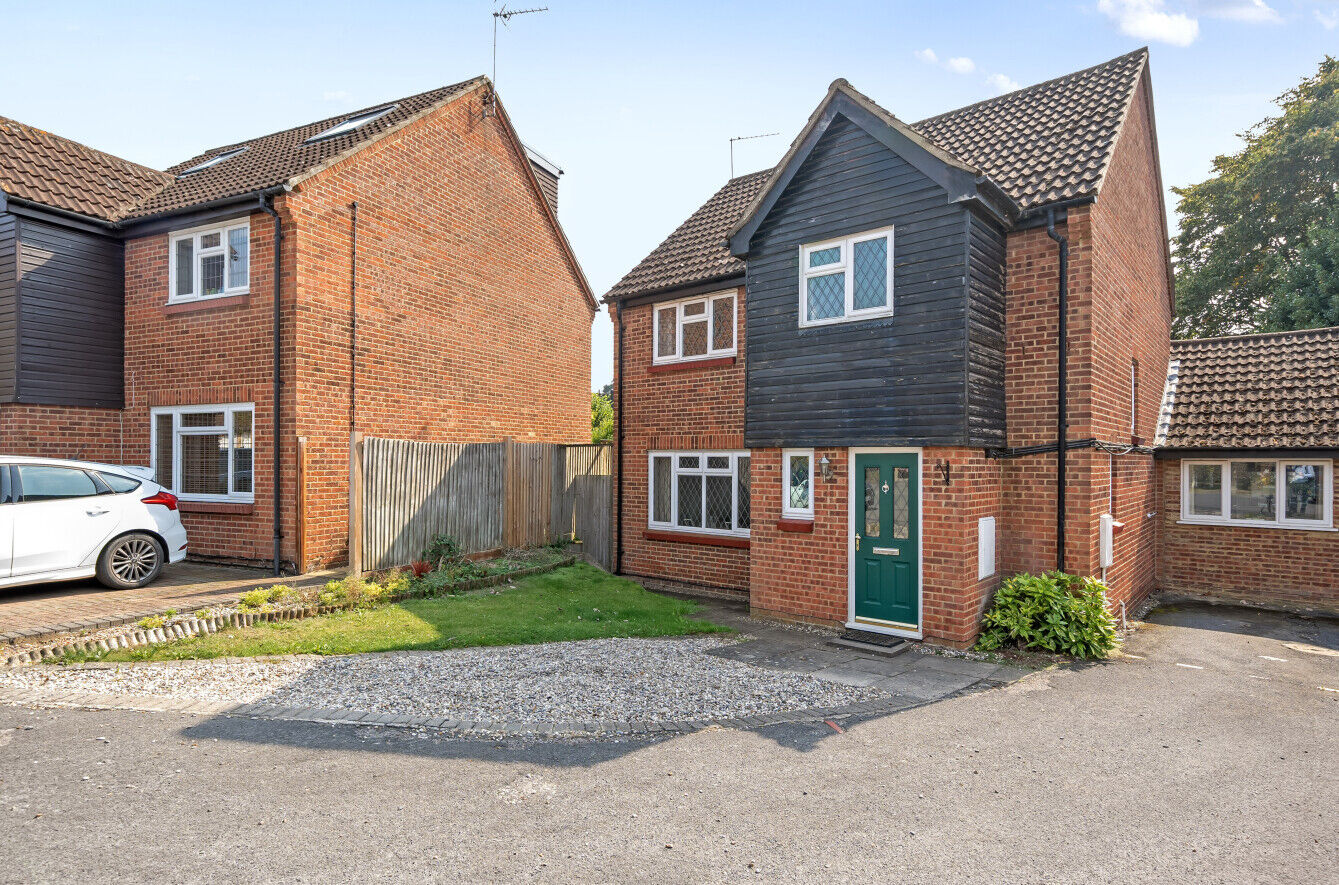 4 bedroom detached house for sale Abbotts Way, Bishop's Stortford, CM23, main image