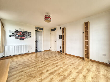 1 bedroom  flat for sale