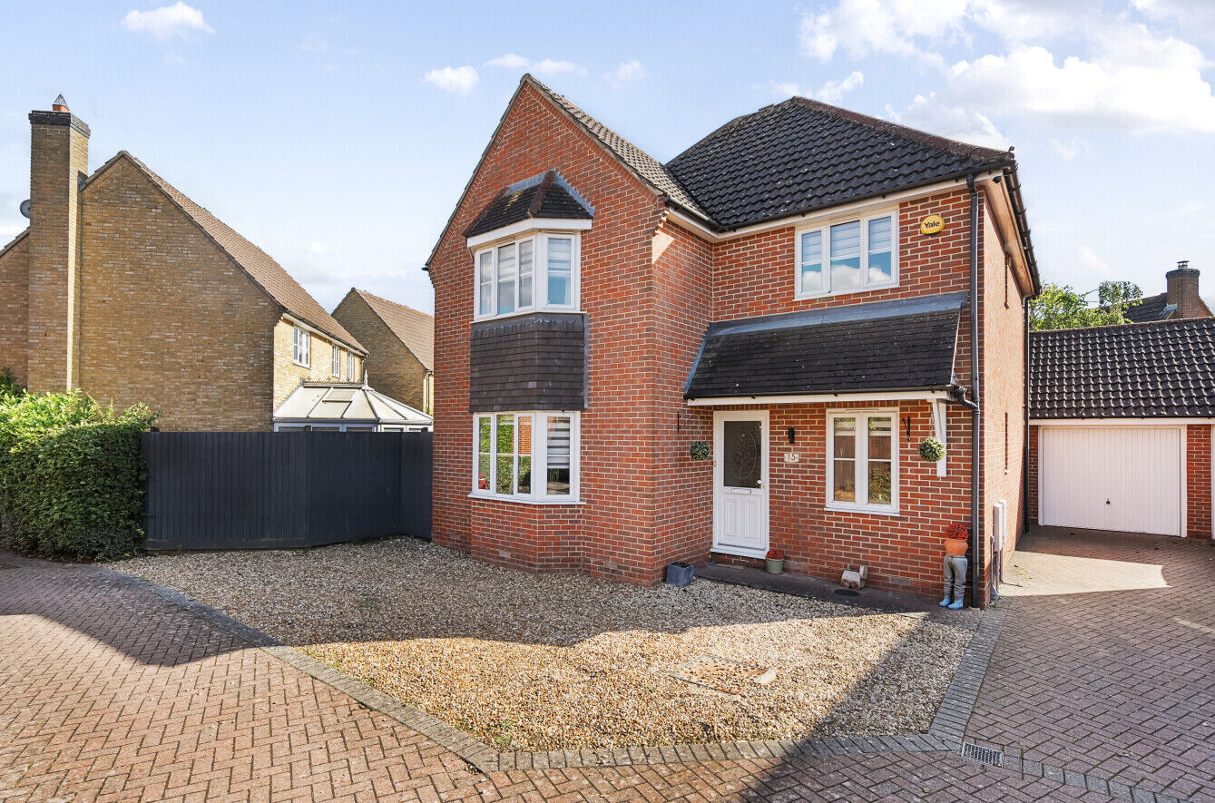 4 bedroom detached house for sale Spruce Avenue, Dunmow, CM6, main image