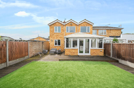 4 bedroom semi detached house for sale