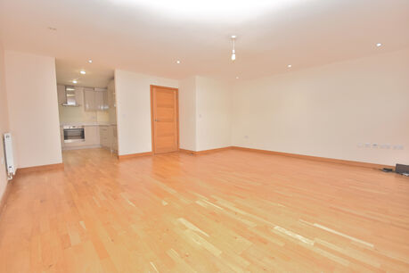 2 bedroom  flat for sale